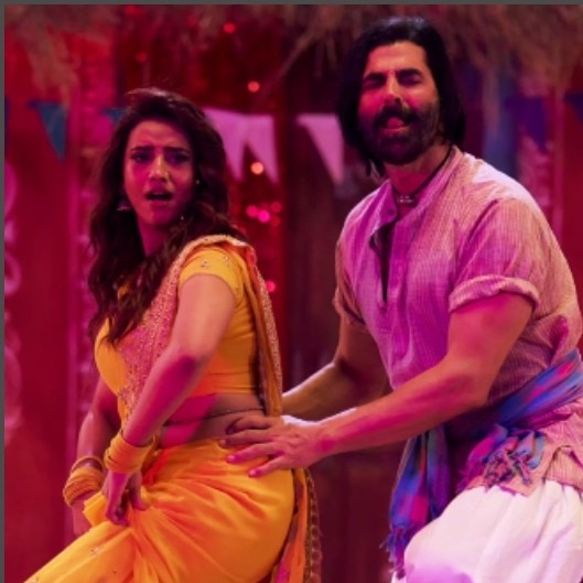 Akshay Kumar, Akshara Singh go Ghis Ghis in Welcome 3 song, fans say garda uda diye