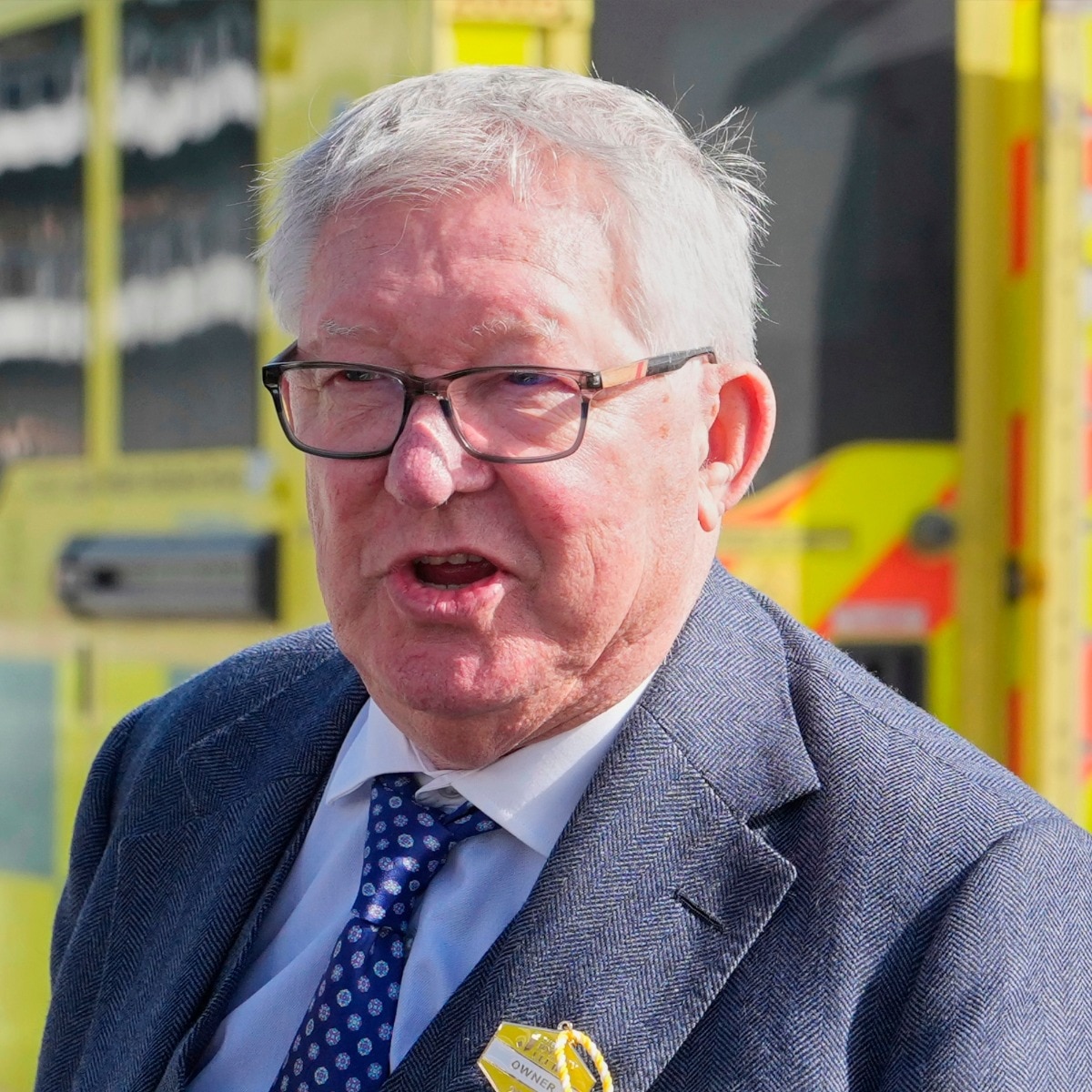 Manchester United vs Liverpool: Unconscious Alex Ferguson taken to hospital