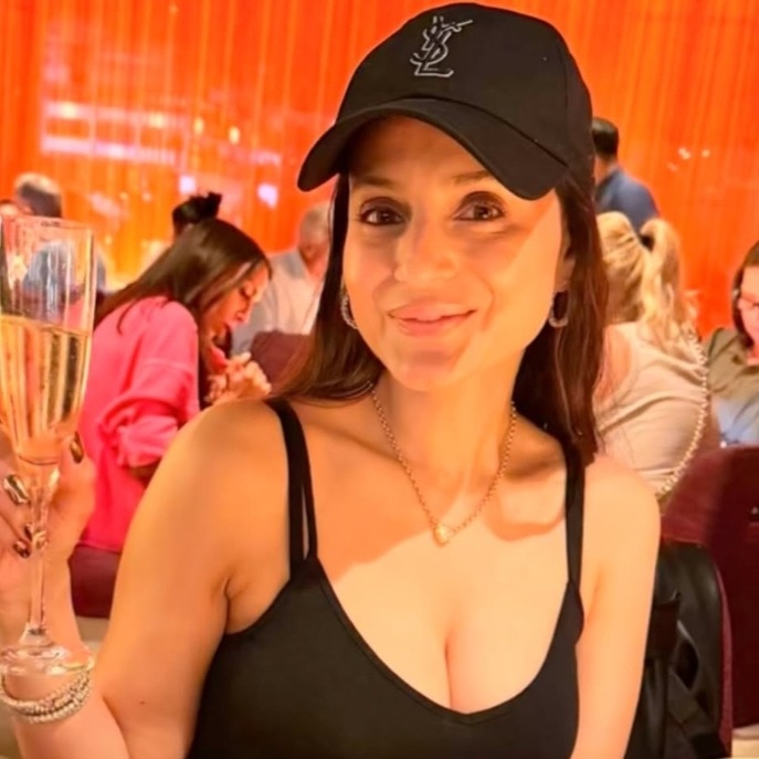 Ameesha returns to Mumbai after being stuck in Muscat amid UAE airspace closure