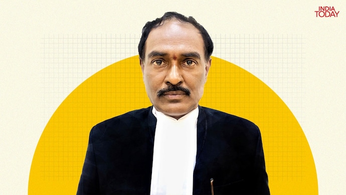 Andhra Pradesh High Court judge Justice Tarlada Rajasekhar Rao was hearing a petition challenging a Look-Out Circular (LOC) and the impounding of a litigant’s passport when the heated exchange with a lawyer occurred.