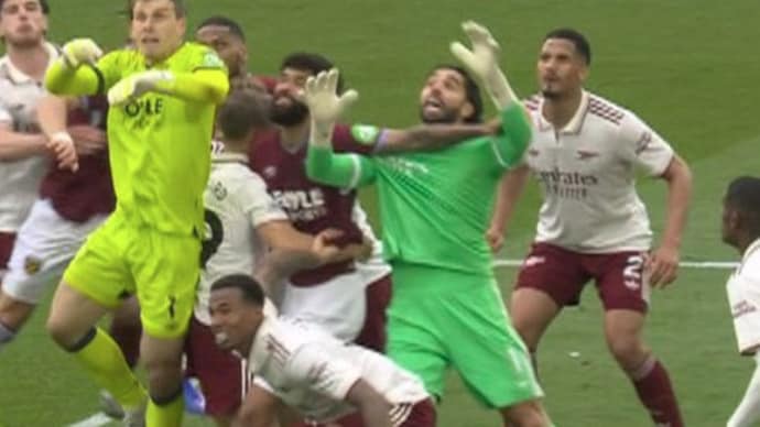 VAR controversy in West Ham vs Arsenal (screengrab from X) Arsenal, West Ham