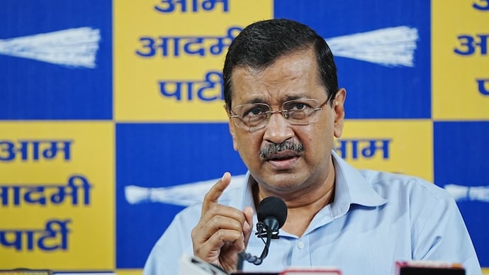 मोदी सरकार पर भड़के अरविंद केजरीवाल