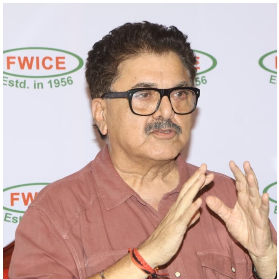 Non-cooperation, not ban: Ashoke Pandit on action against Ranveer Singh in Don 3 row