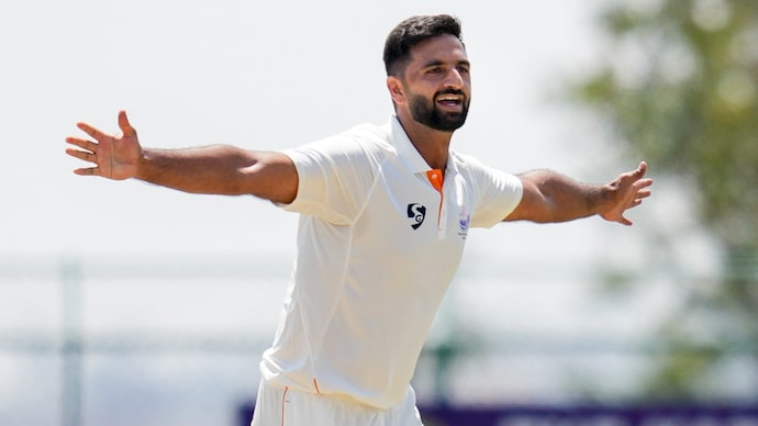 Auqib Nabi wasn't picked for the Test match against Afghanistan. Courtesy: PTI Auqib Nabi