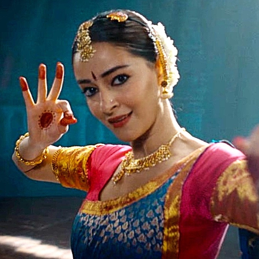 Bharatanatyam held hostage! Outrage over Ananya's Chand Mera Dil scene explained