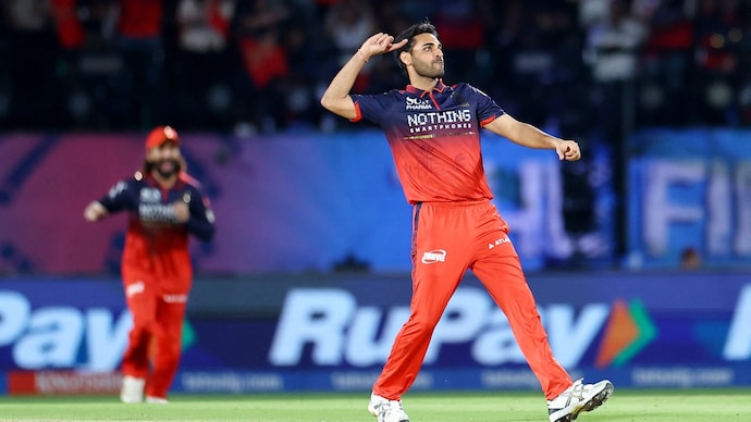 Bhuvneshwar Kumar Bhuvneshwar Kumar