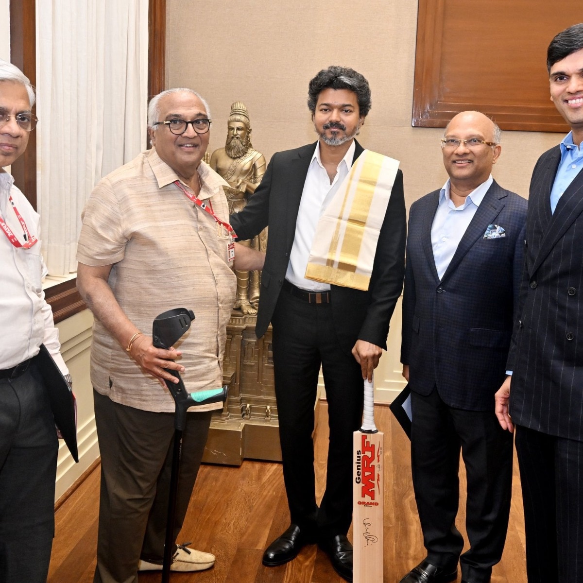 Tamil Nadu CM Vijay gifted Virat Kohli signed MRF bat