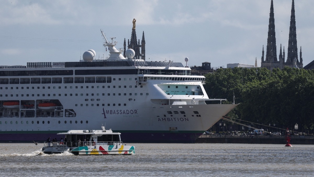 France confines over 1200 passengers after gastroenteritis outbreak on cruise ship