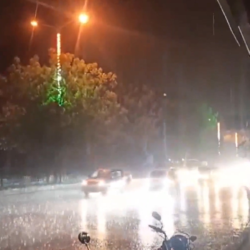 Thunderstorms, rain batter Delhi, air travel impacted across region