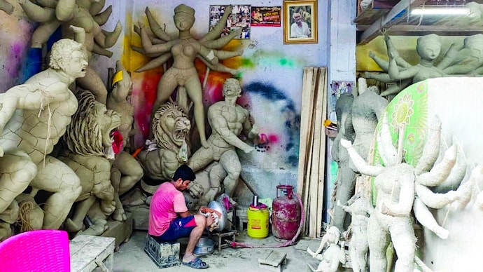 Kumartuli in Kolkata has come to a standstill due to unavailability of a specific type to soil to make Durga idols (PTI) Durga Puja 2026