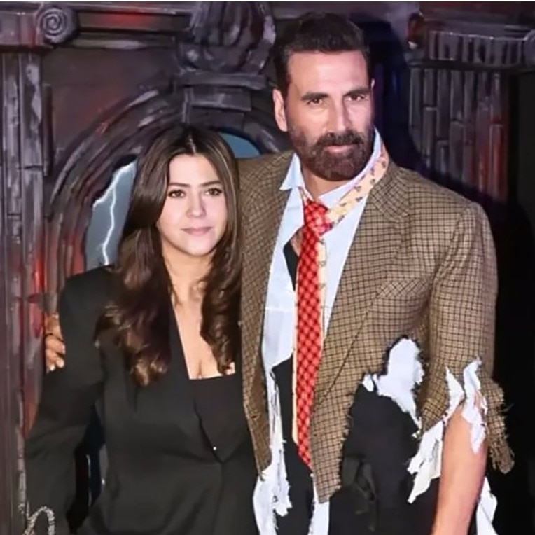 Ektaa Kapoor draws rare link between Akshay Kumar, her father Jeetendra