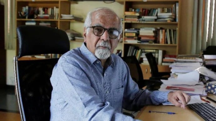 Former IMF Executive Director for India, Sujit Bhalla flagged a persistent lack of investment as India's biggest economic challenge. (Image: File) Even Indians not interested in investing in India: Surjit Bhalla on state of economy.