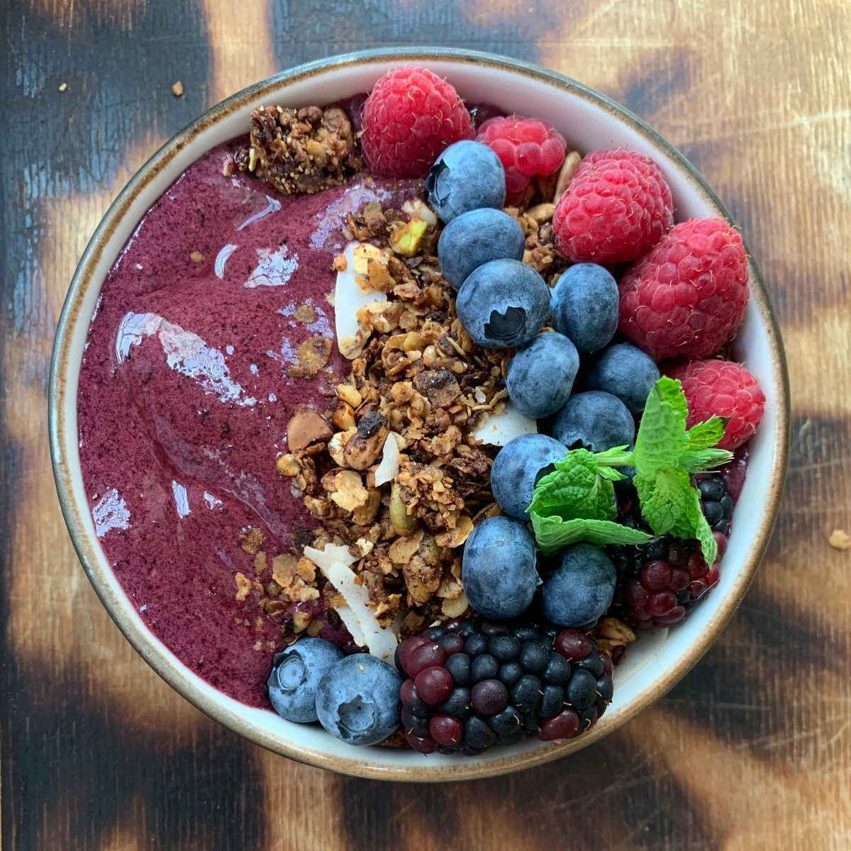 How to make an acai bowl at home in just 10 minutes