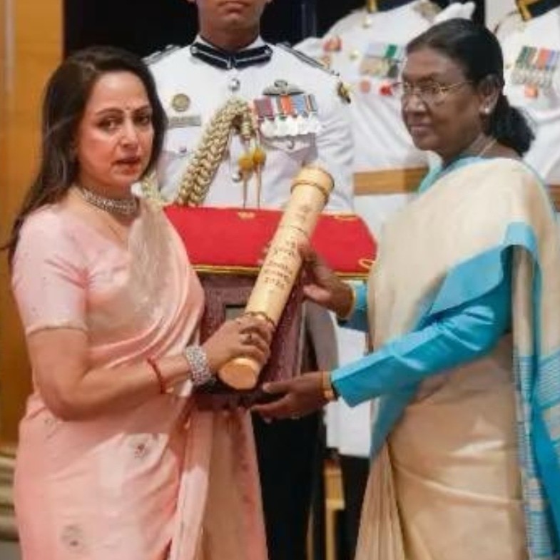 Felt Dharam ji holding my hand: Hema Malini's note for soulmate after Padma honour