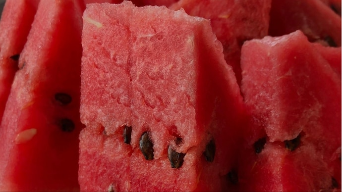 From rind texture to seed colour, here are 7 simple ways to spot chemically ripened watermelon and choose naturally ripened, safe and fresh summer fruit. (AI generated image) Hours after eating watermelon, Chhattisgarh teen dies and four children collapse