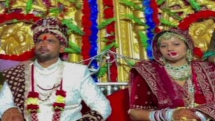 Bihar dowry death: 3 months pregnant woman strangled on first wedding anniversary by in-laws - India Today