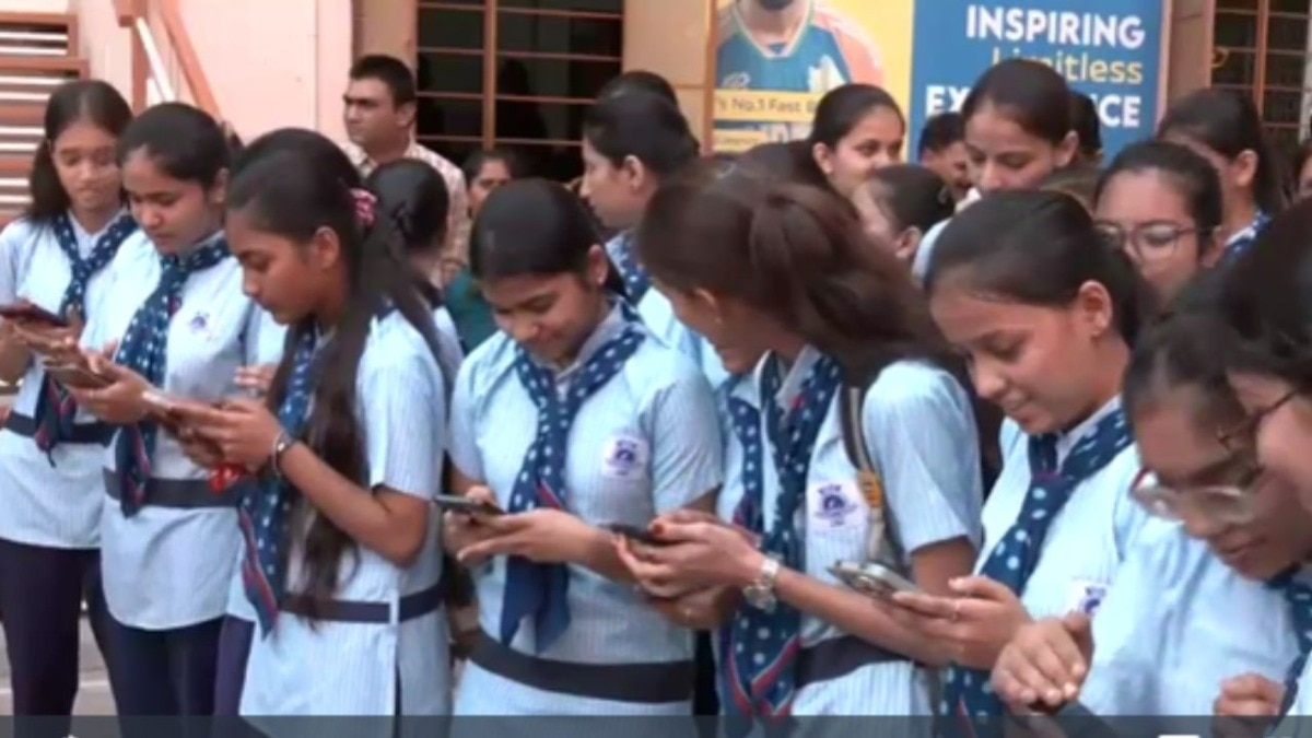 WB Madhyamik Result 2026: How to check West Bengal 10th result via SMS, mobile app