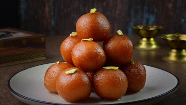 Japan's Foreign Minister gives a sweet shoutout to gulab jamun before leaving India
