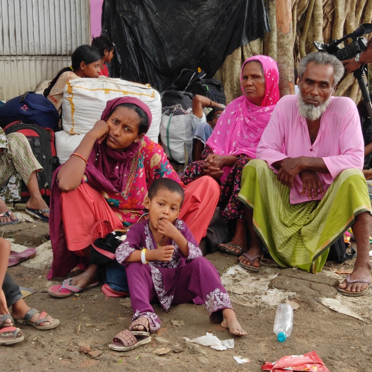 Fleeing Bangladeshis reveal how they illegally crossed into India