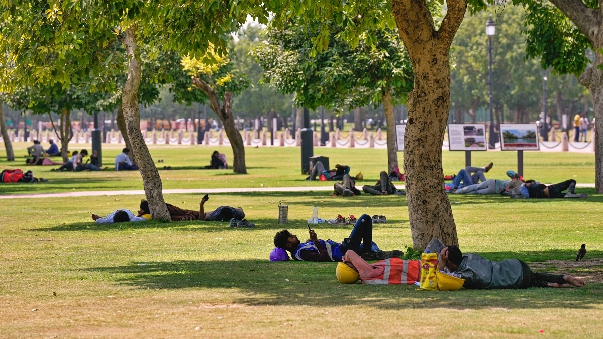 Friday forecast: Blistering heat in north, thunderstorms in northeast