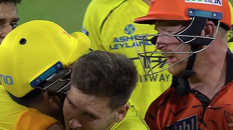 Sanju Samson’s MS Dhoni-esque stumping rattles Heinrich Klaasen. SRH batter loses cool