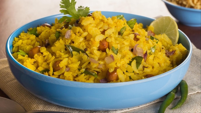 A healthy breakfast should not only fill your stomach but also provide long-lasting energy(Photo: Getty Image) साधारण पोहे को बनाएं हाई-प्रोटीन ब्रेकफास्ट, वजन घटाने में मिलेगी मदद (Photo- Getty Image)