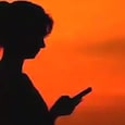 हनीट्रैप में फंसा नौसेना इंजीनियर. (Representational image) हनीट्रैप में फंसा नौसेना इंजीनियर. (Representational image)