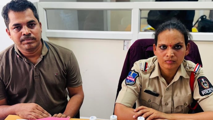 Constable B Vijay Kumar and Sub-Inspector M Kiran Nandita caught accepting bribe Hyderabad