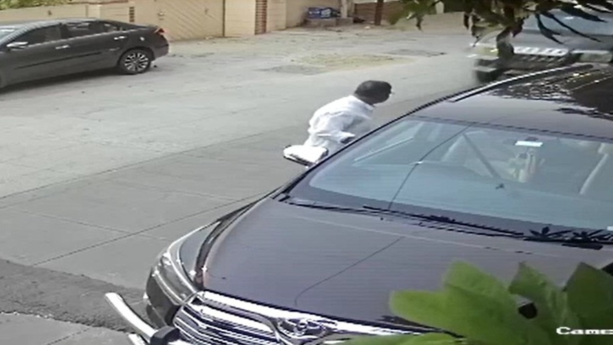 Senior advocate Khaza Moizuddin was run over by an SUV outside his residence in Hyderabad.