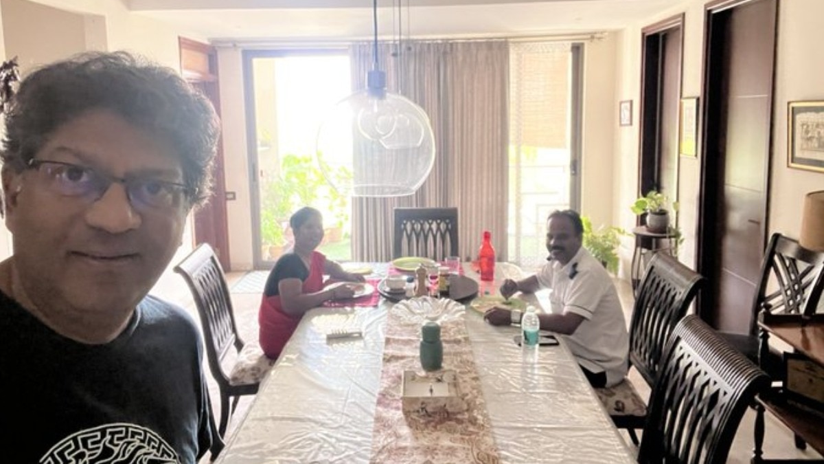 Hyderabad man's 'team lunch' pic with driver, maid makes internet smile