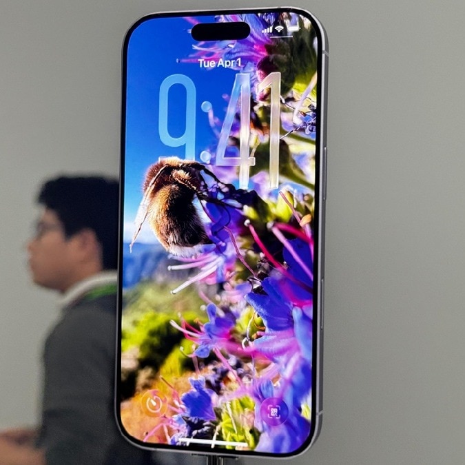 iPhone 17 price drops to Rs 71,900 during Flipkart Sasa Lele Sale, how the deal works
