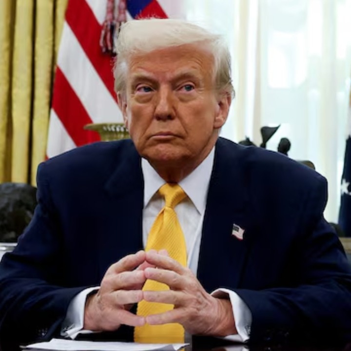 4 Republicans vote against Trump to advance resolution curbing Iran war powers