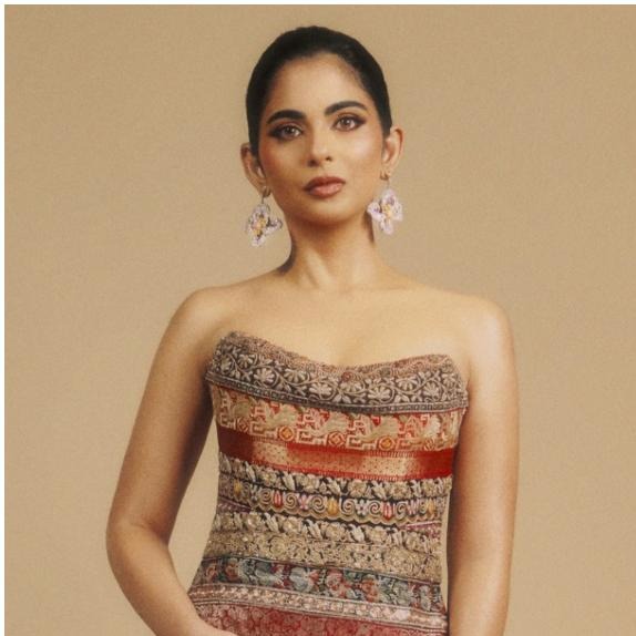 Isha Ambani's Met Gala pre-party dress weaves an India story