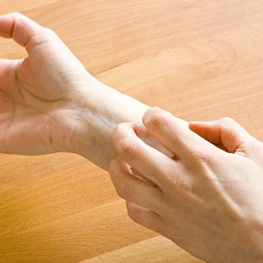 Feeling more itchy and dry this summer? Here’s what experts have to say