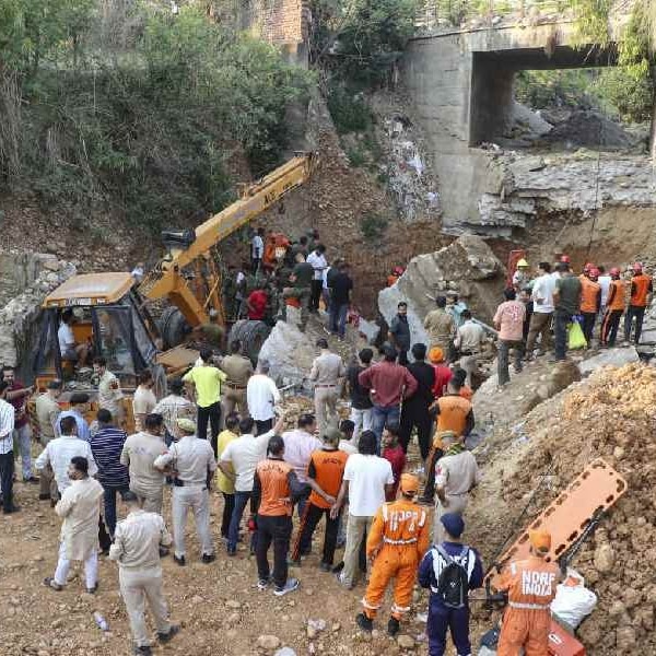 3 dead, 2 injured after bridge collapses in Jammu; Deputy CM orders probe