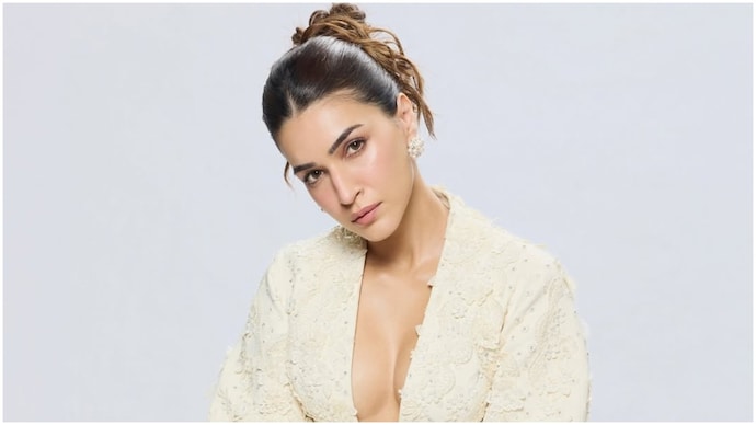 Kriti Sanon says that when Bollywood's budget is less, actresses have to face cut in fees. Kriti Sanon