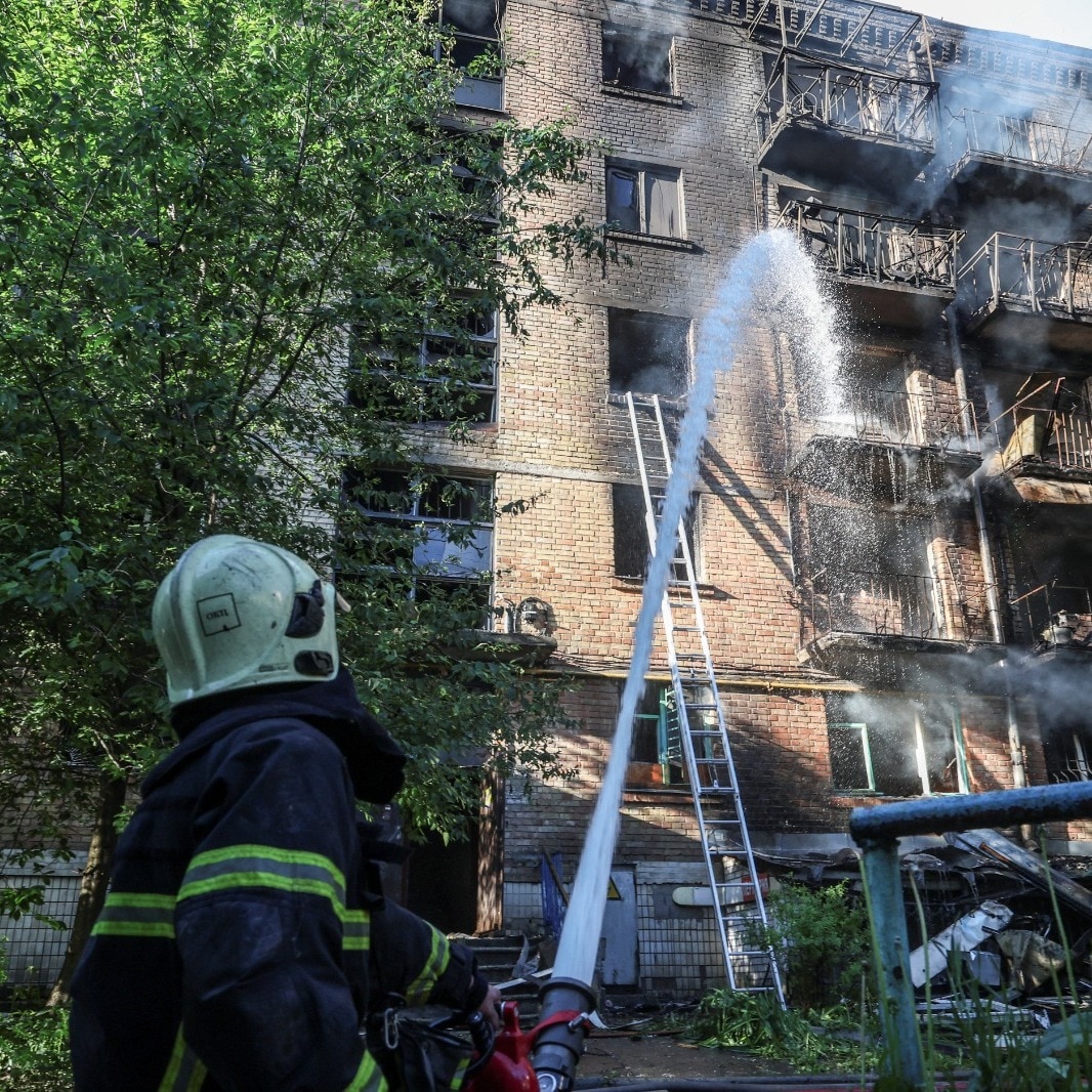1 killed in massive Russian drone and missile strike on Kyiv