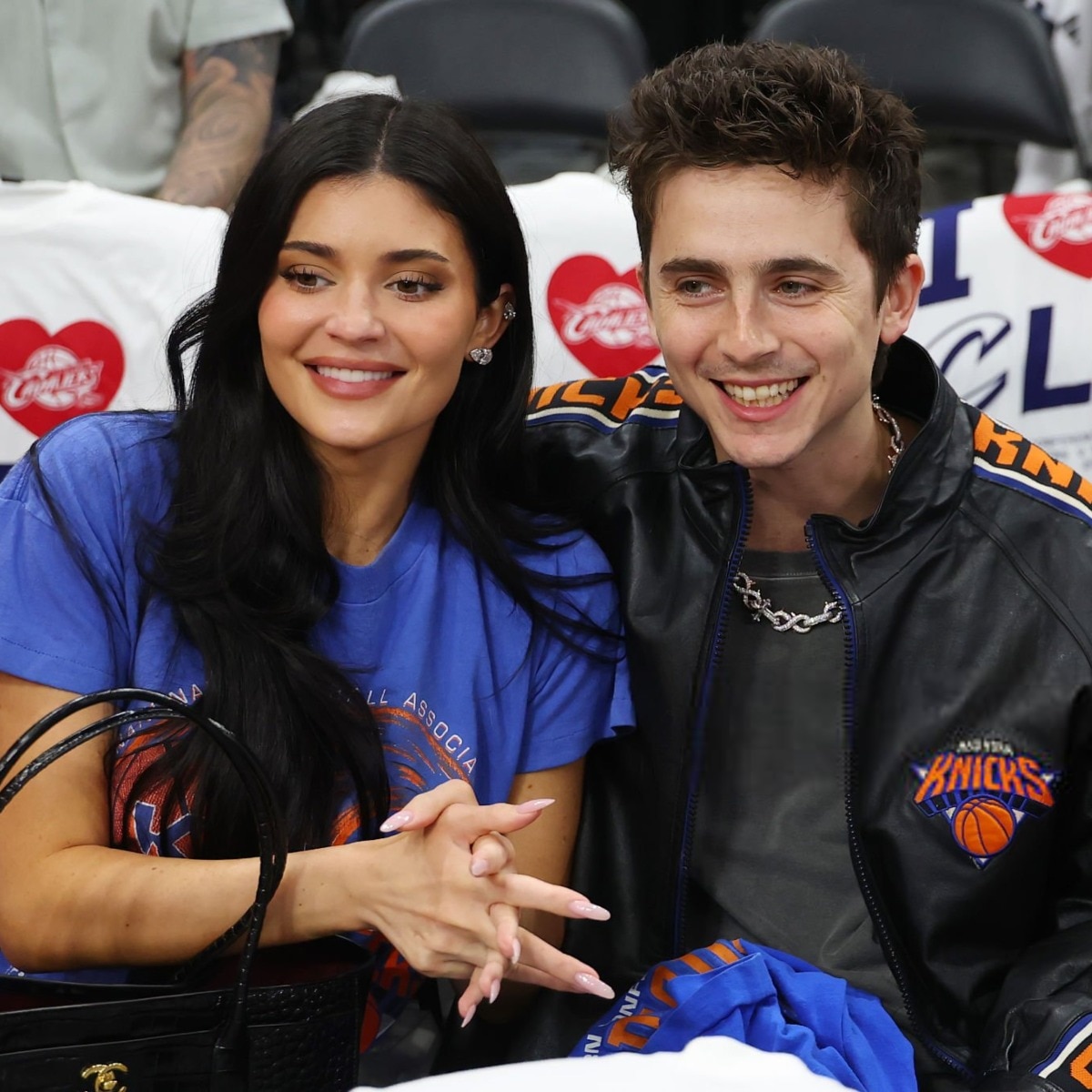 Kylie-Timothee share PDA at NBA game as Knicks secure historic win. Videos