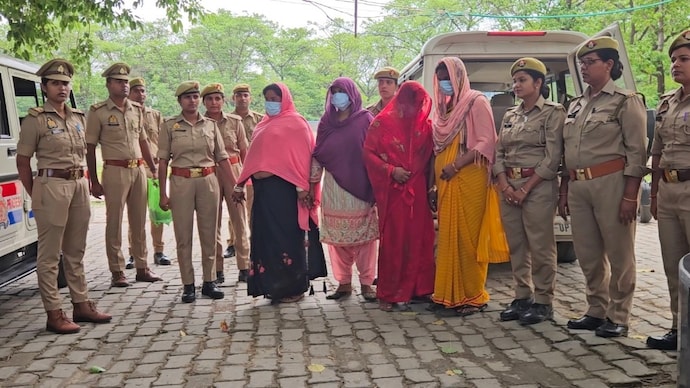 Maharajganj Police bust a ‘fraud bride’ gang involved in marriage scams. Maharajganj Police bust fake bride gang targeting men with marriage scam