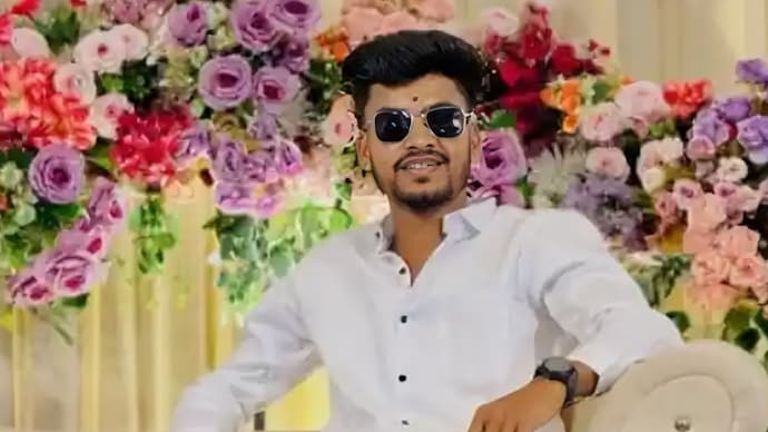 Marathi actor Mahesh Pawar dies at 25 along with seven friends after Scorpio falls into 1000-foot gorge at Ambenali Ghat.