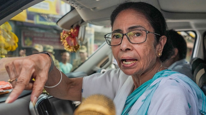Mamata Banerjee won Bhabanipur with a record margin of over 58,000 votes in the 2021 bypoll, following her loss in Nandigram. (PTI) mamata banerjee suvendu adhikari how why didi lost safe seat bhabanipur assembly election results west bengal 2026 news analysis