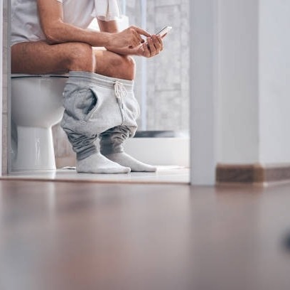 You’re not alone: Here’s why you can’t poop while travelling