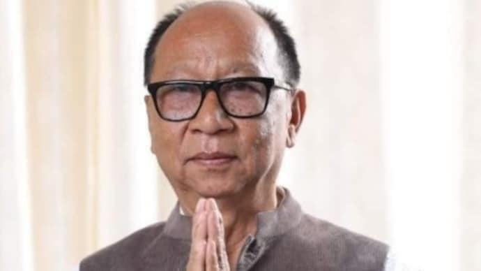 Manipur Chief Minister Y Khemchand Singh appealed to the public to avoid enforcing bandhs and blockades.