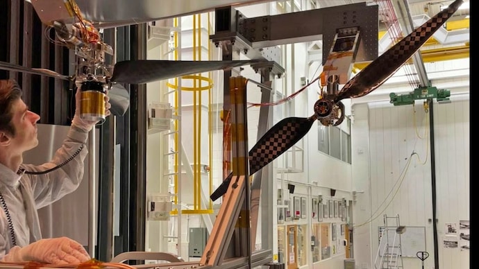 The achievement marks a major step beyond the capabilities of Ingenuity. (Photo: JPL) Mars helicopter blades