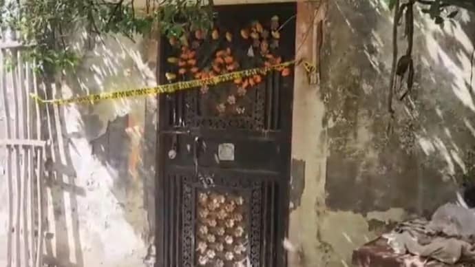 The house in Uttar Pradesh's Meerut where the father and his daughter lived. Meerut body conceal