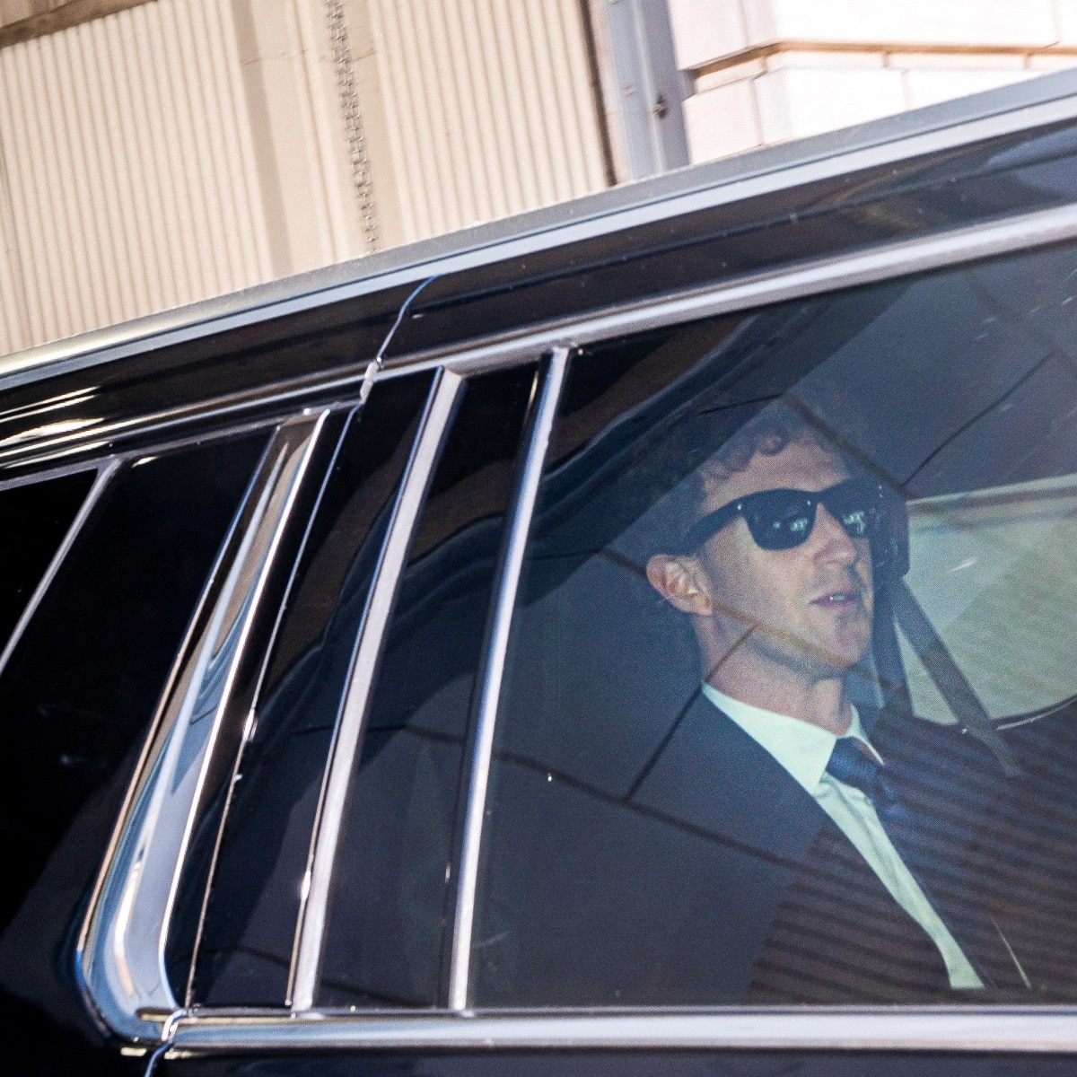 Mark Zuckerberg got tired of being driven around, so he learned to fly helicopters for freedom