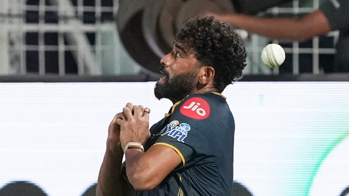 Siraj's dropped catch of Allen proved to be costly for GT (Courtesy: PTI) Mohammed Siraj