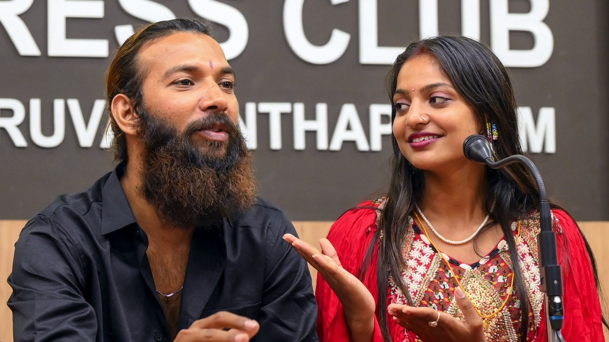 Kumbh-fame Monalisa's husband Farmaan charged under SC/ST Act, Madhya Pradesh police informs Kerala High Court - India Today