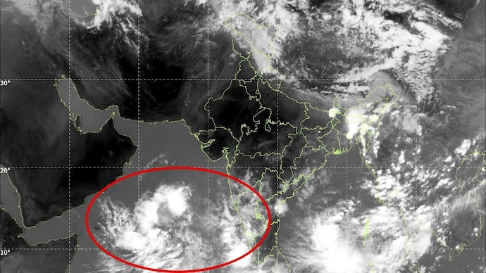 Particularly striking is the dense cloud concentration south of Sri Lanka and over the southeast Arabian Sea. (Photo: IMD) Monsoon rain clouds