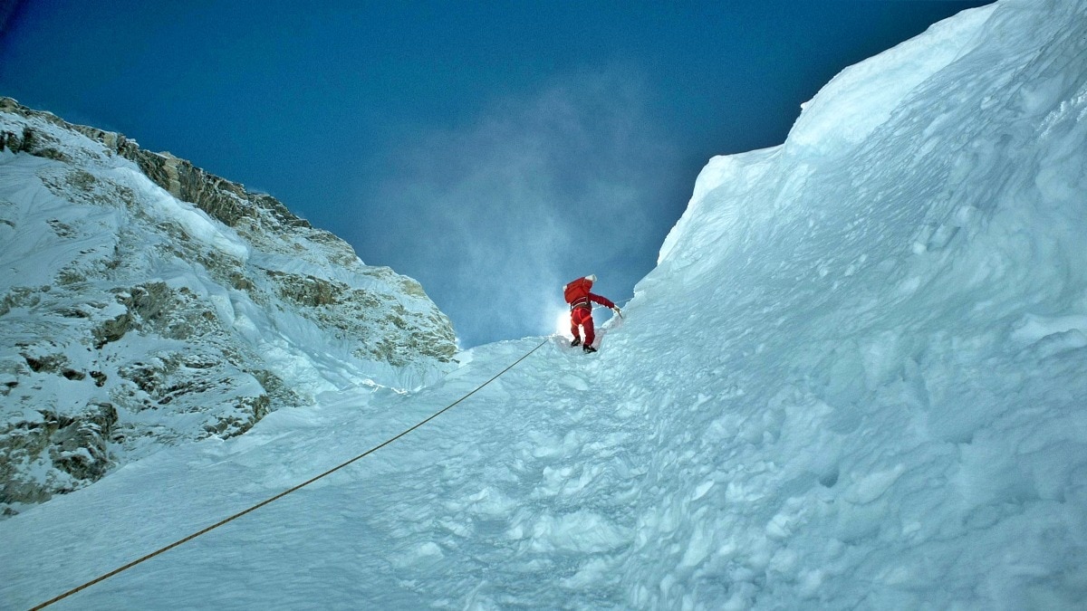 Two Indians die on Everest: Why returning from the summit is dangerous than the climb - India Today